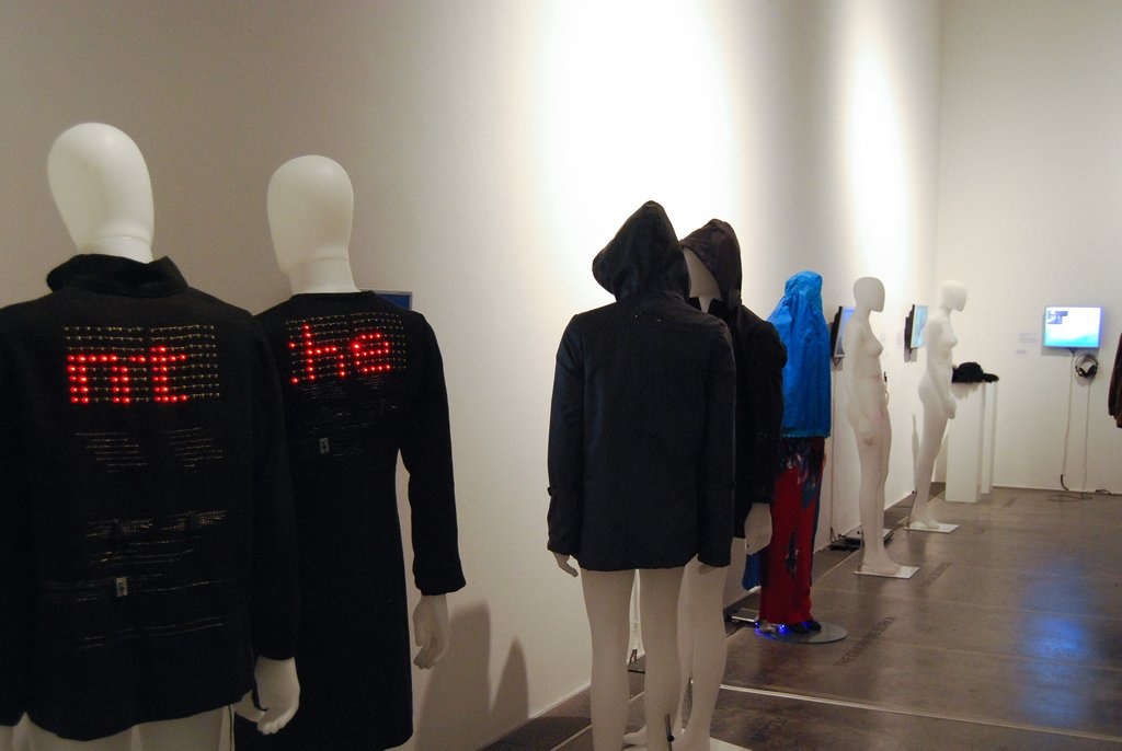 Ausstellungsansicht Ich-Maschine. Foto Franz J Wamhof © Edith-Russ-Haus Ausstellungsansicht Ich-Maschine. Foto Franz J Wamhof © Edith-Russ-Haus