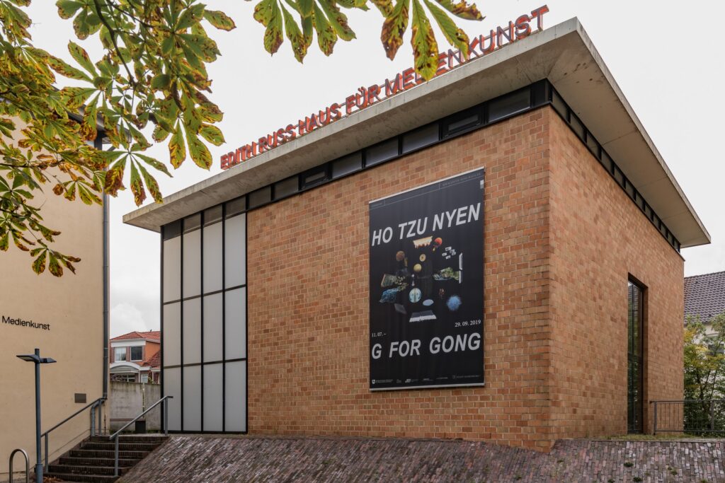 Ho Tzu Nyen: G for Gong. Photo © Edith-Russ-Haus