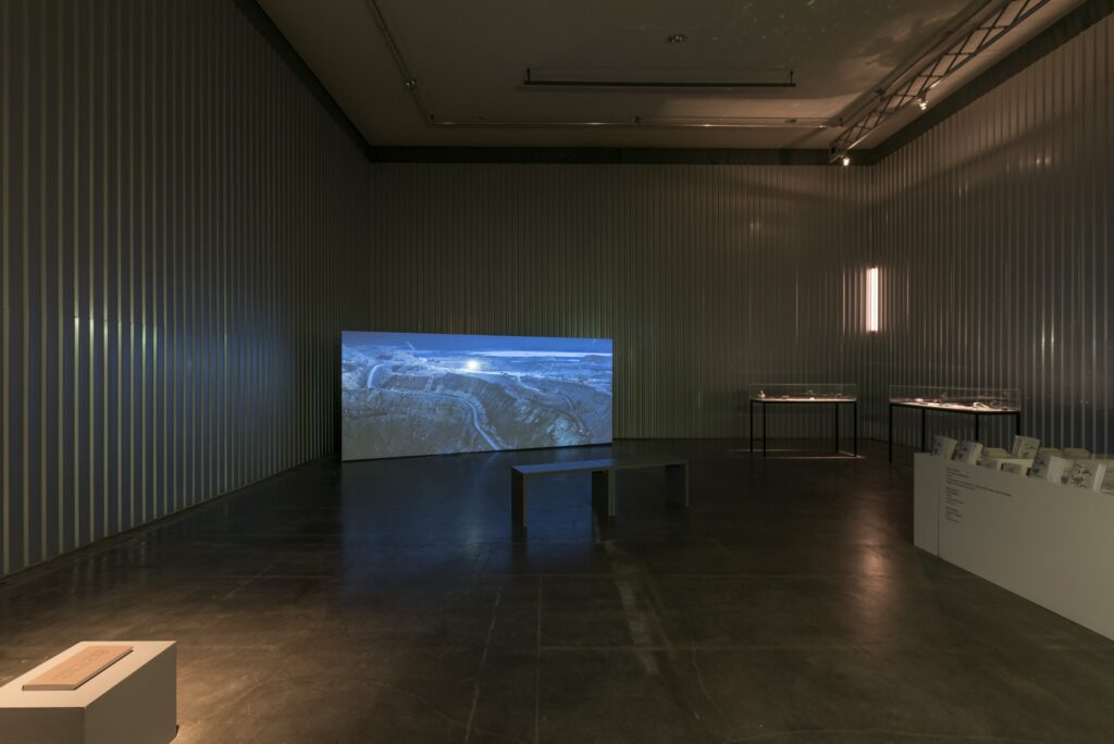 Viktor Brim: Imperial Machine. Foto © Edith-Russ-Haus