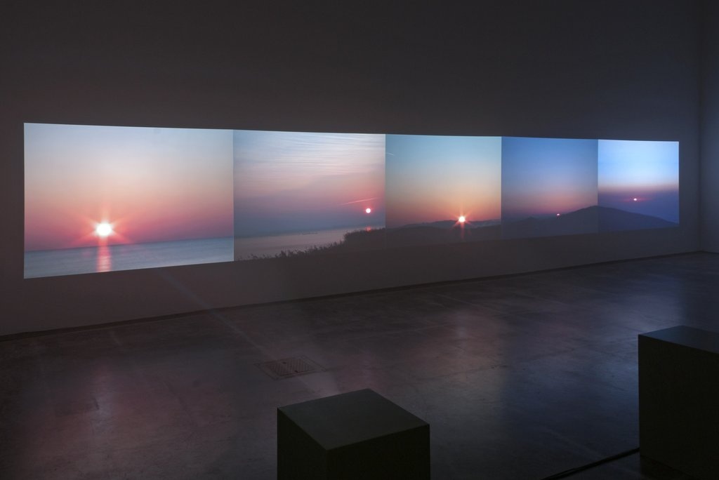 Claudia Kapp: Rising Set (The Dark Hours of the Sun). Photo Franz J Wamhof © Edith-Russ-Haus Claudia Kapp: Rising Set (The Dark Hours of the Sun). Photo Franz J Wamhof © Edith-Russ-Haus