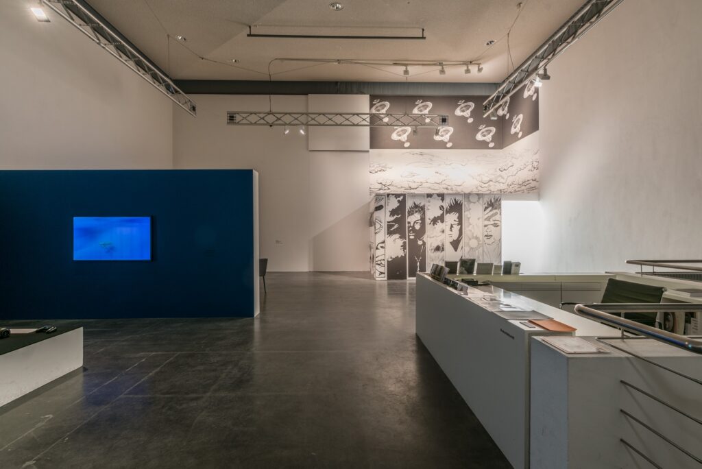 Ausstellungsansicht Die neunte Kunst - Unwanted Stories. Foto © Edith-Russ-Haus