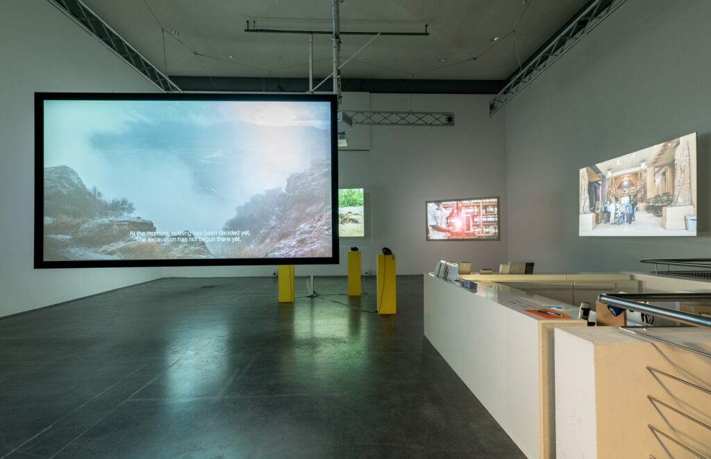 exhibition view Past Is Not Post. Photo © Edith-Russ-Haus