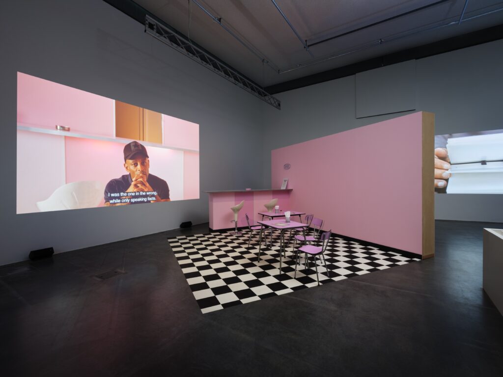 Silvia Martes: Heru Ku Heru pt. 1. Photo © Edith-Russ-Haus 2022