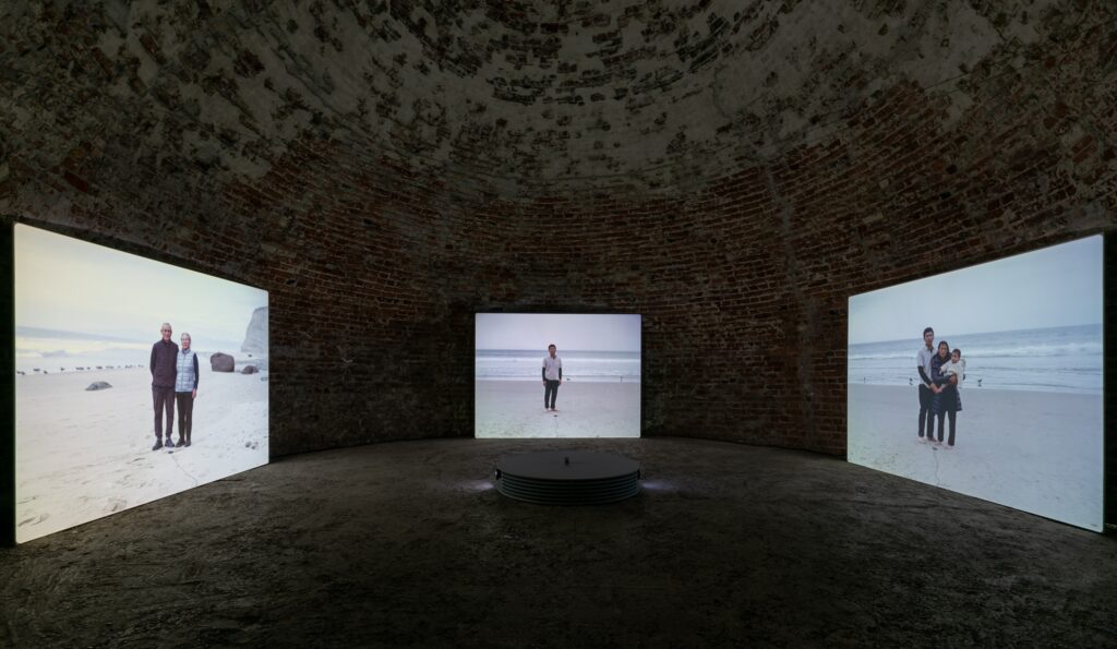 Tenzin Phuntsog: Gyatso, installation. Photo © Haus für Medienkunst 2024