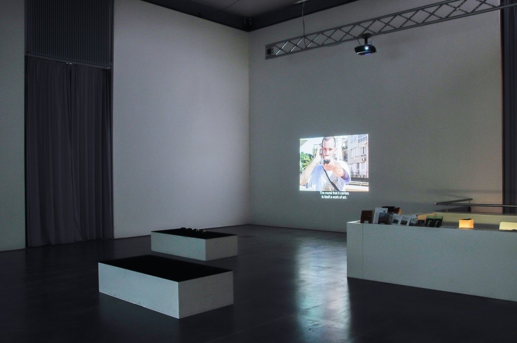 Exhibition view Guy Ben-Ner: Flying Lessons. Photo Franz J Wamhof © Edith-Russ-Haus Exhibition view Guy Ben-Ner: Flying Lessons. Photo Franz J Wamhof © Edith-Russ-Haus