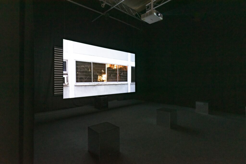 Ho Tzu Nyen: The Cloud of Unknowing. Photo © Edith-Russ-Haus