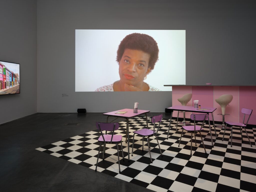 Silvia Martes: Heru Ku Heru pt. 1. Photo © Edith-Russ-Haus 2022