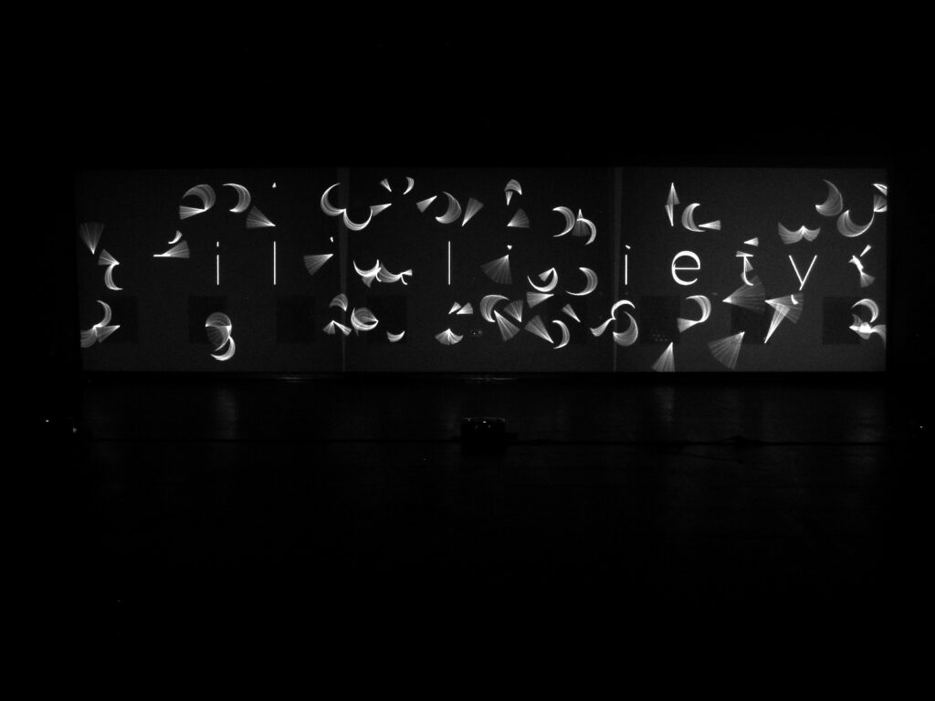 ss-io: The Moment. Foto © Edith-Russ-Haus