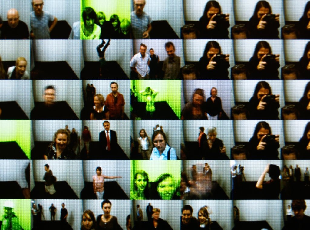 Rafael Lozano-Hemmer: Close-up. Foto Franz J Wamhof © Edith-Russ-Haus Rafael Lozano-Hemmer: Close-up. Foto Franz J Wamhof © Edith-Russ-Haus