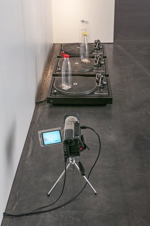 Claudia Kapp: Closer. Photo Franz J Wamhof © Edith-Russ-Haus Claudia Kapp: Closer. Photo Franz J Wamhof © Edith-Russ-Haus