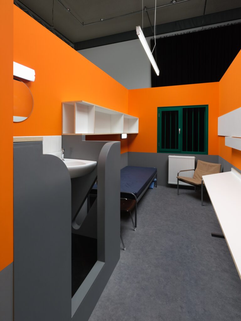 Robert Glas: 1986, Or a Sphinx's Interior. Photo © Haus für Medienkunst 2024