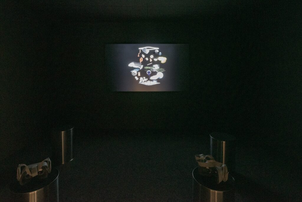 Ho Tzu Nyen: R for Resonance. Photo © Edith-Russ-Haus