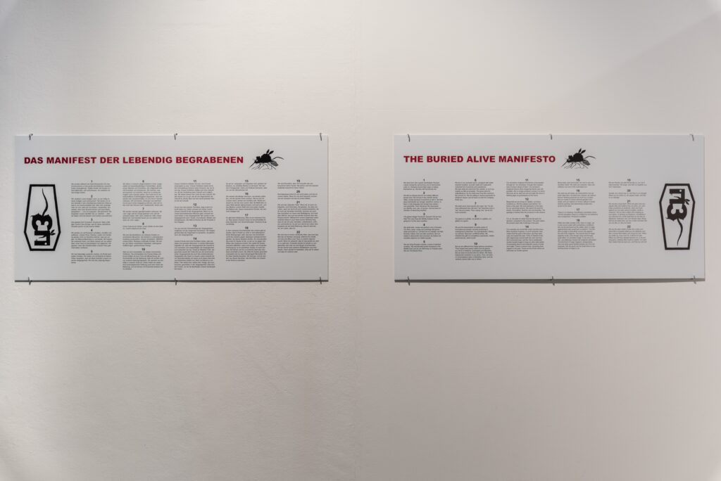 Roee Rosen: The Buried Alive Manifesto by Buried Alive Group. Foto © Edith-Russ-Haus