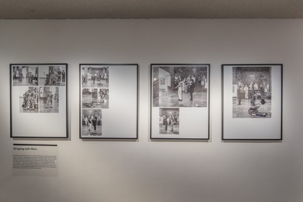 Tadej Poga?ar: CODE:RED Stripping with Marx. Foto © Edith-Russ-Haus