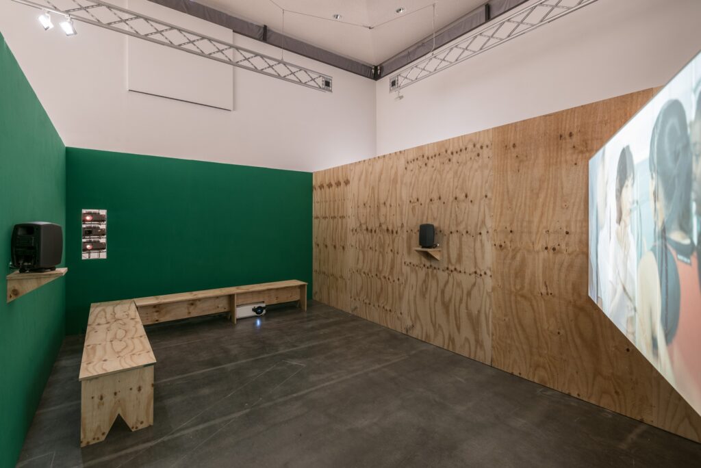 Wendelien van Oldenborgh: Après la reprise, la prise. Foto © Edith-Russ-Haus