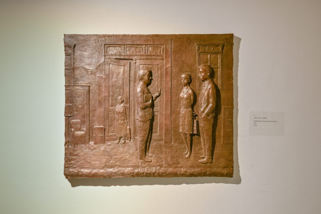 Jan Peter Hammer: Memorial plaque for the losers of reunification. Photo © Edith-Russ-Haus