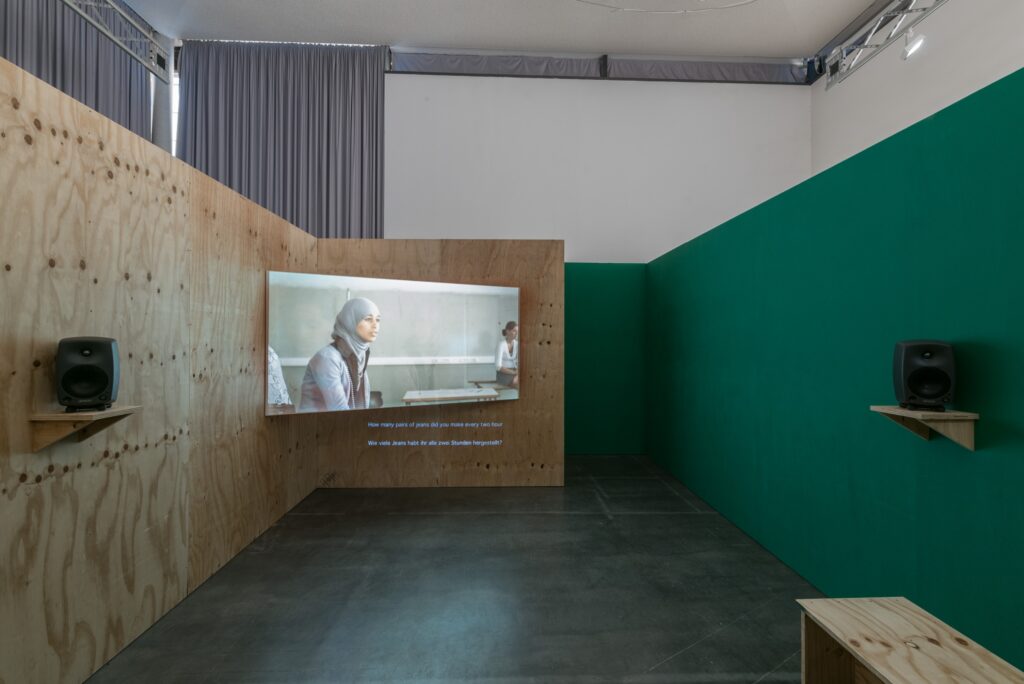 Wendelien van Oldenborgh: Après la reprise, la prise. Foto © Edith-Russ-Haus