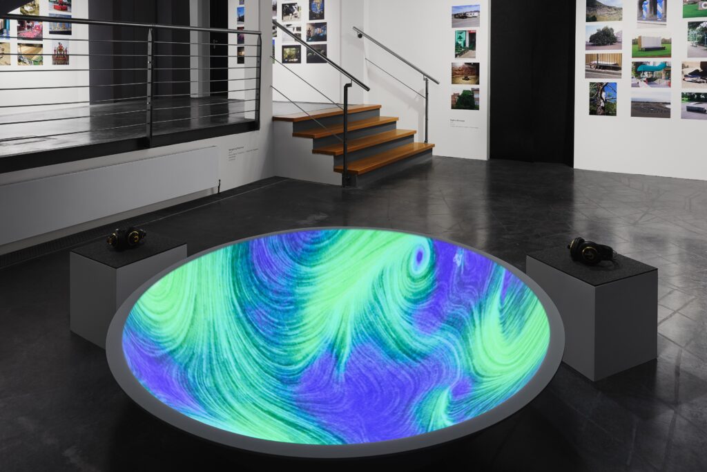 Ausstellungsansicht Marjolijn Dijkman: Navigating Polarities. Foto © Edith-Russ-Haus