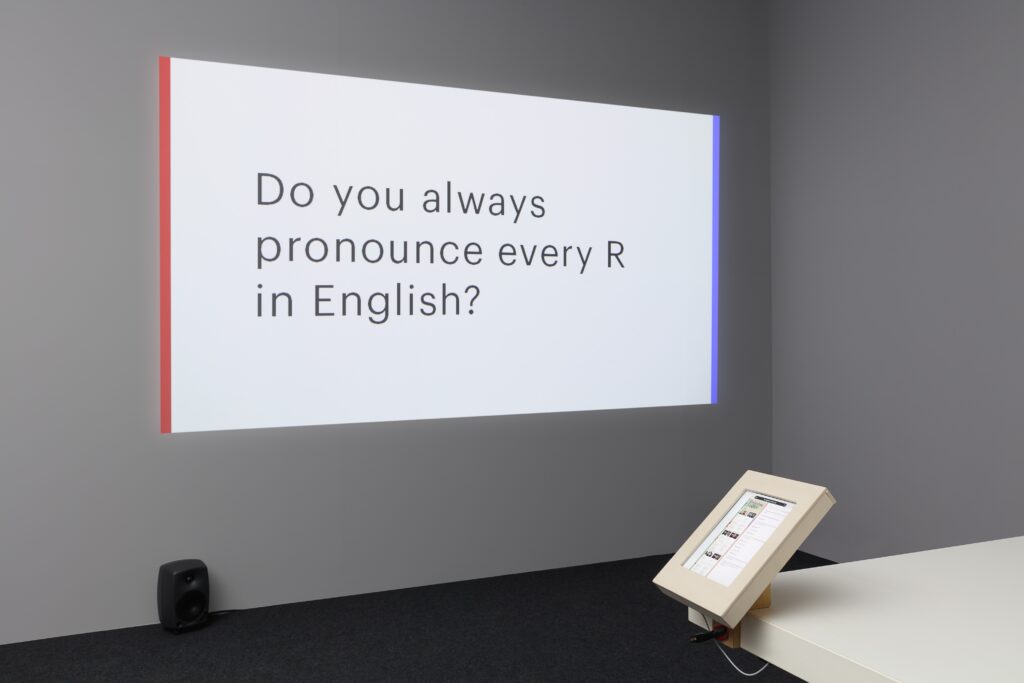 Nicoline van Harskamp: Englishes Mooc. Photo © Edith-Russ-Haus