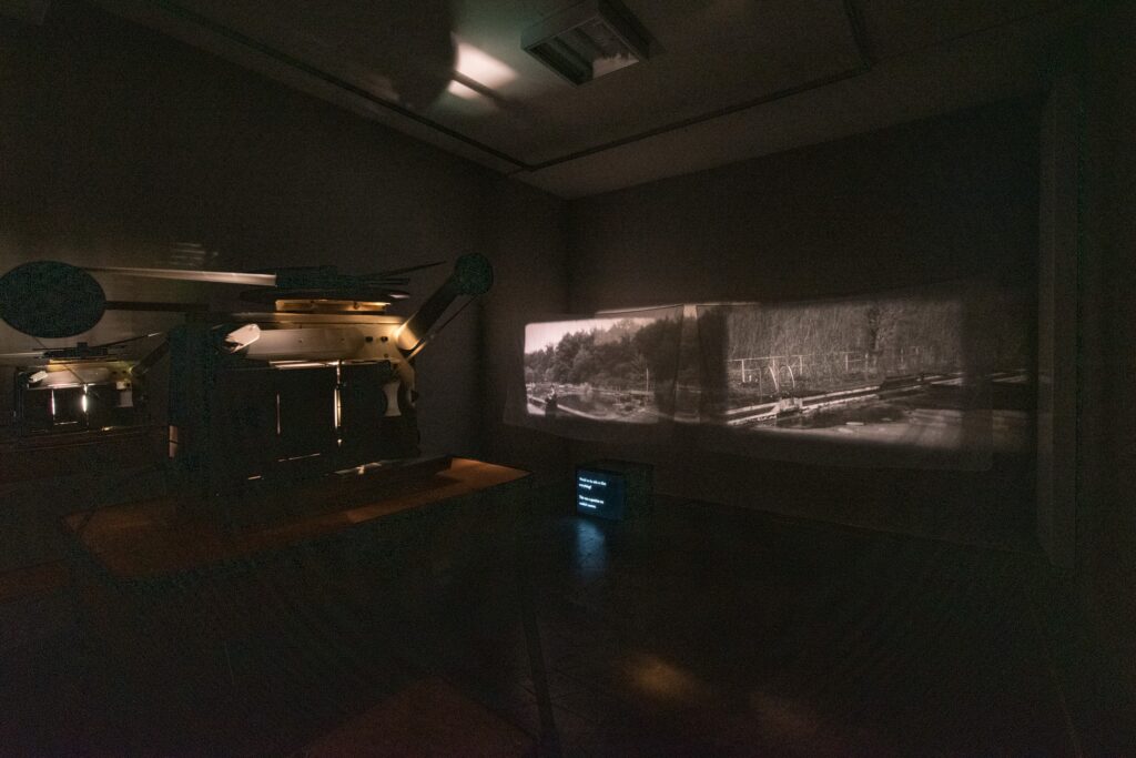 Exhibition view Shirin Sabahi: Borrowed Scenery. Photo © Edith-Russ-Haus