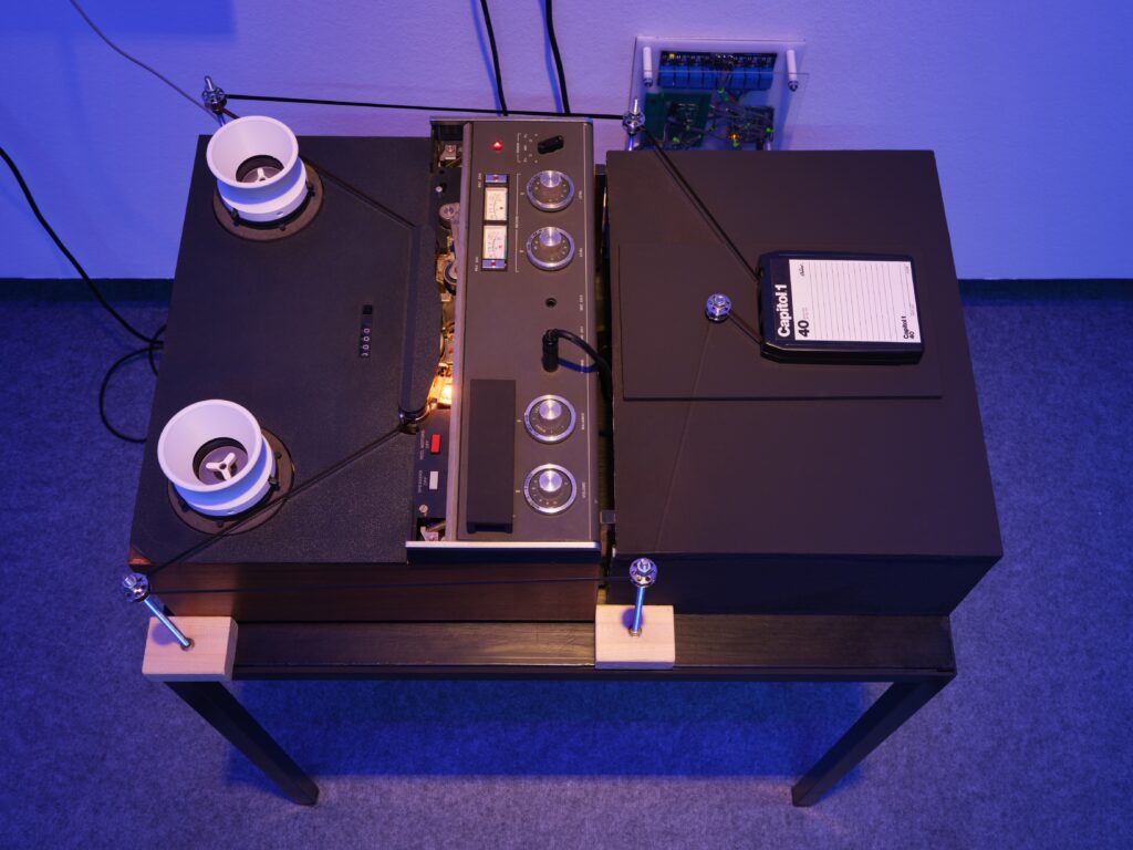 Ausstellungsansicht Rana Hamadeh: Standard_Deviation II. Foto © Edith-Russ-Haus