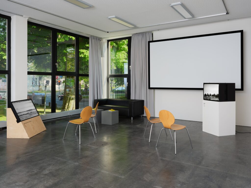 Exhibition view Mochu: Sentient Picnic. Photo © Edith-Russ-Haus