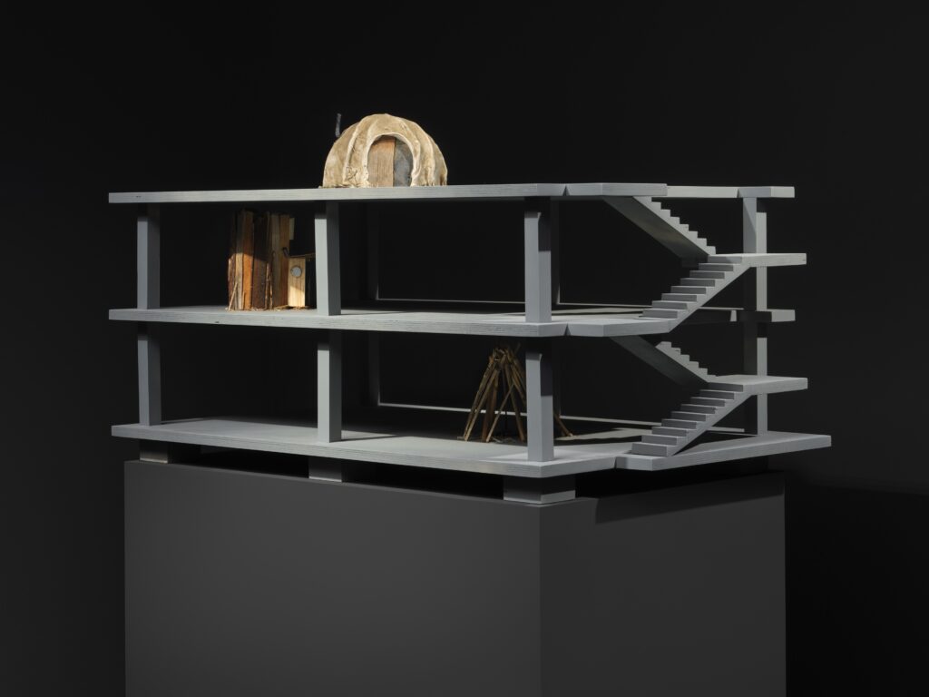 Tamás Kaszás: Occupied Domino House. Photo © Edith-Russ-Haus 2023